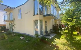 Bursztyn 2 - pokoje na parterze - rowery - plac zabaw - tenis stołowy